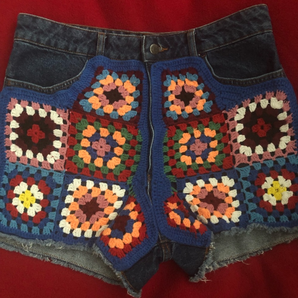 Anthropologie Farm Rio Crochet patch denim jean shorts hi-waist 25P,27P,29P NWTS